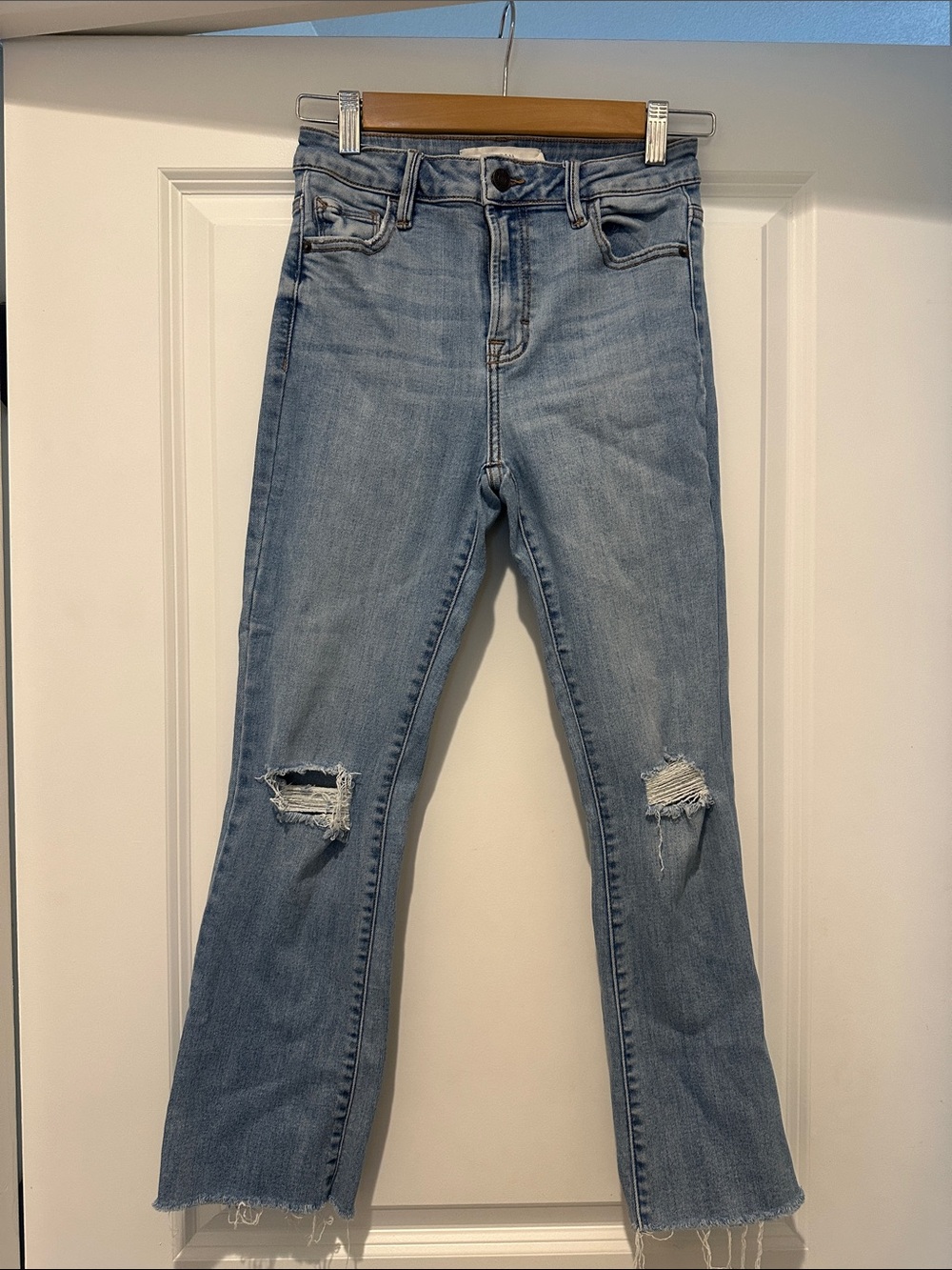 Hidden Jeans High Rise Distressed Straight Leg Raw Hem Jeans Size 26⁠